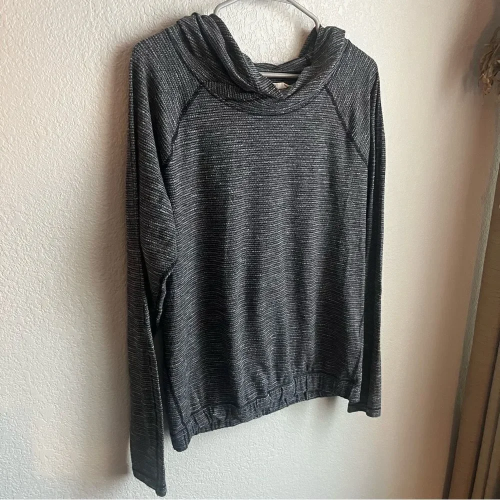 Lululemon Pique Marled Gray Pullover - Picture 2 of 7